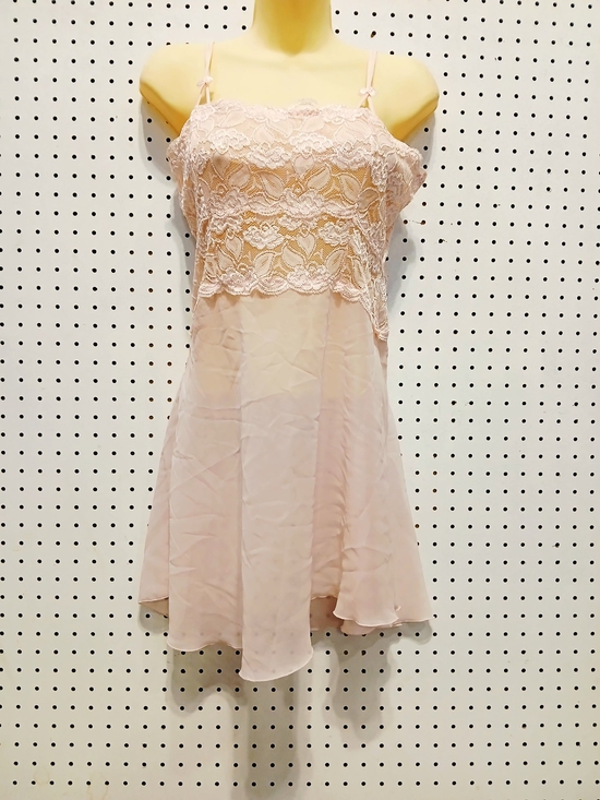 Source Unknown Other - Source Unknown Pale Pink Lace Chemise Nightgown